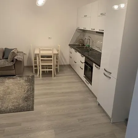 Apartment One Bedroom *
